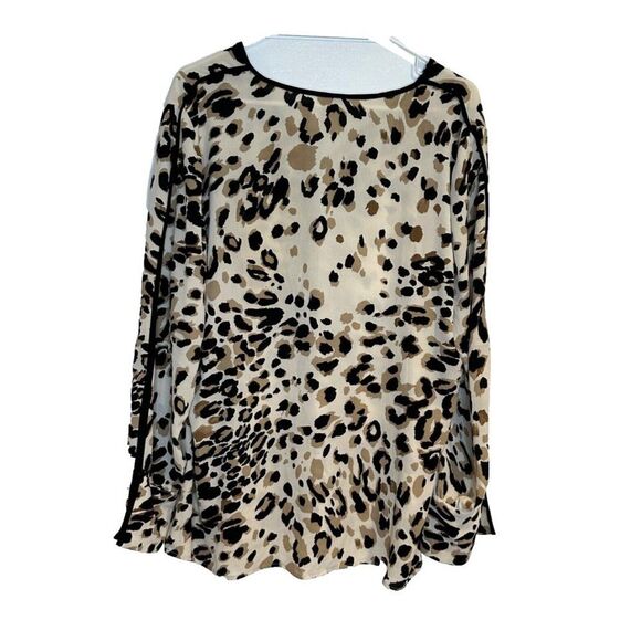 Chico's Womens Brown Black Beige Animal Print V-Neck Pullover Blouse Top Sz 2 - Picture 3 of 6